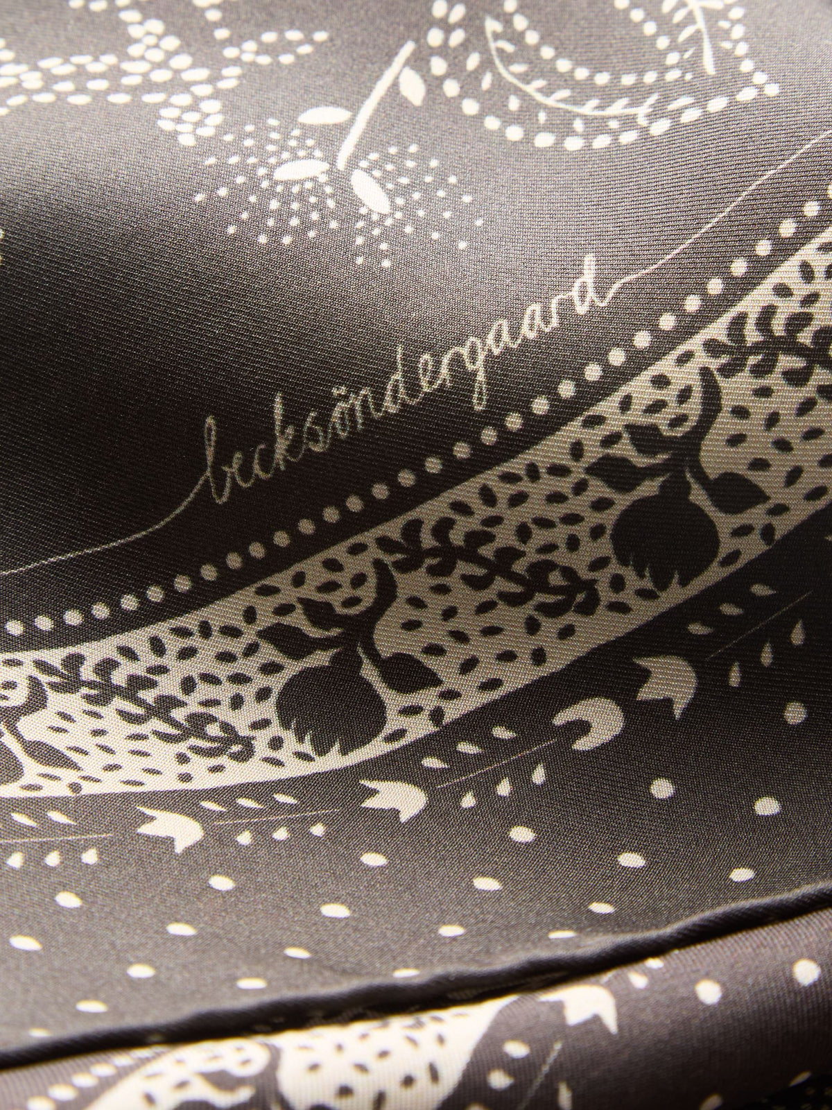 Dotted Flora Sia Scarf OneSize - Becksöndergaard